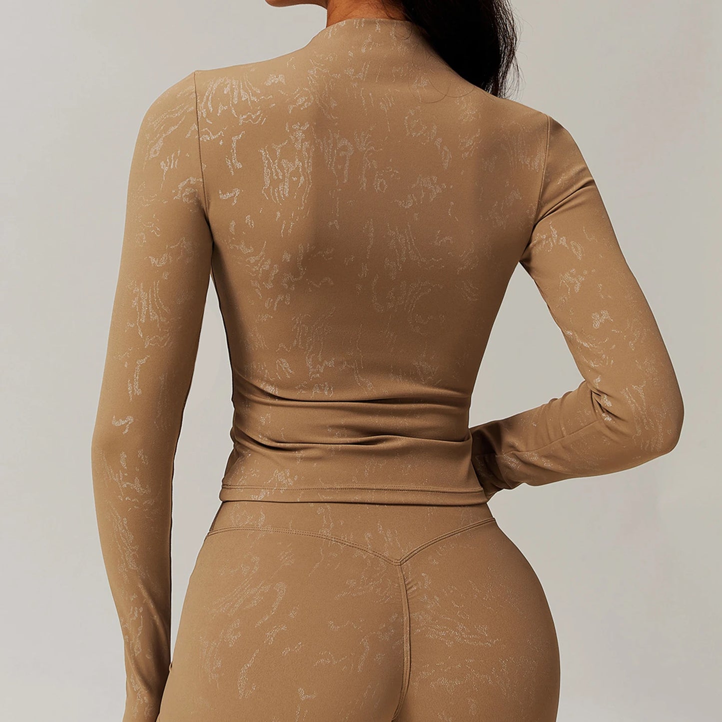 Women’s Long Sleeve Quick-Dry Yoga & Running Top with Hot Stamping Design - DELEOUR